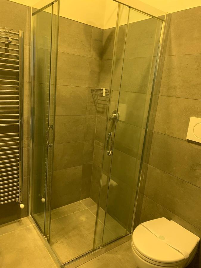 Palazzo 41 Rental Rooms San Pietro Vernotico Exterior foto