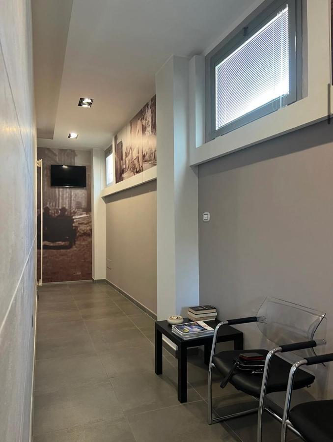 Palazzo 41 Rental Rooms San Pietro Vernotico Exterior foto